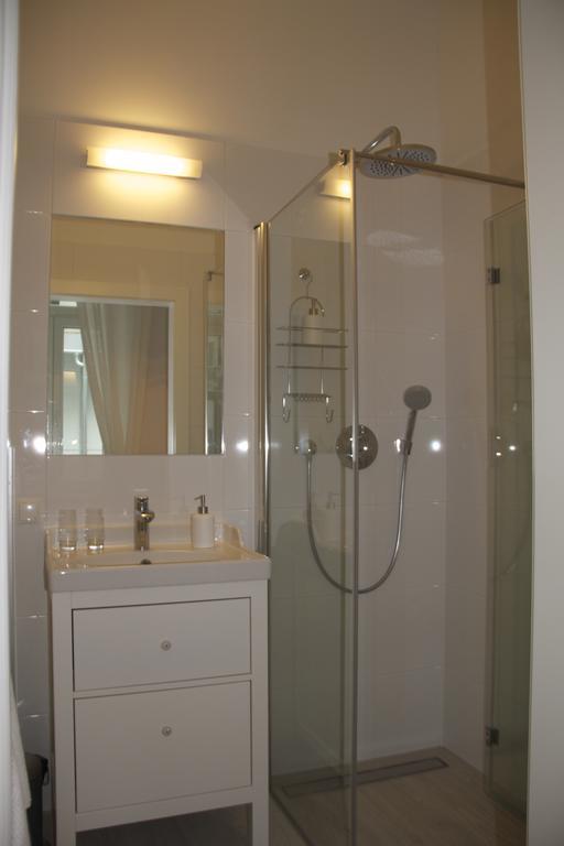 Premarental Vienna Bilik gambar